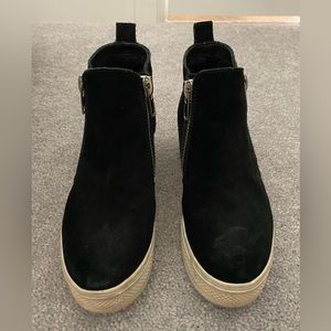 Steve Madden Black Wedge Sneaker, Suede material with double zipper detailing